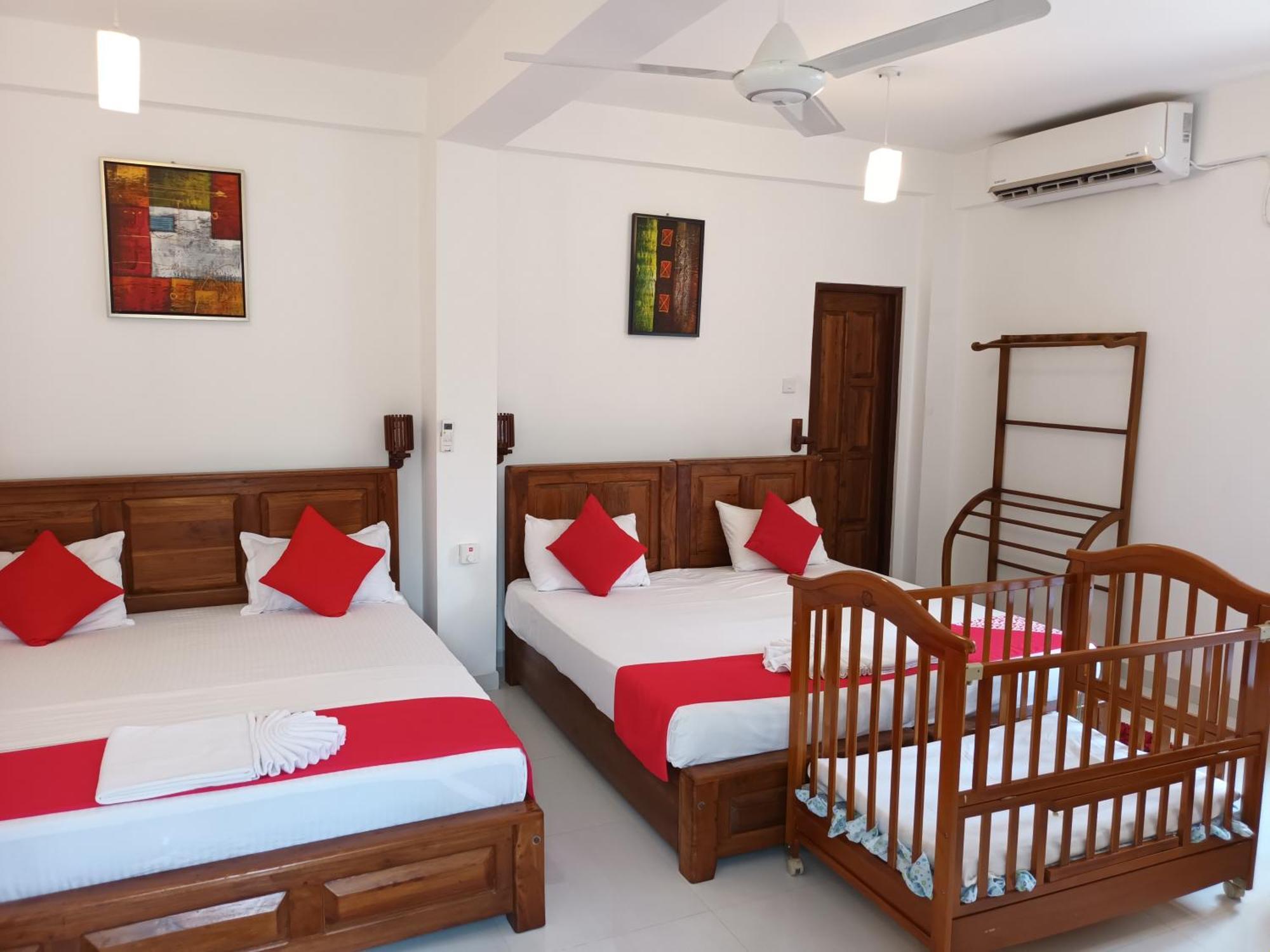 Hotel White Camelot Kandy Exterior foto
